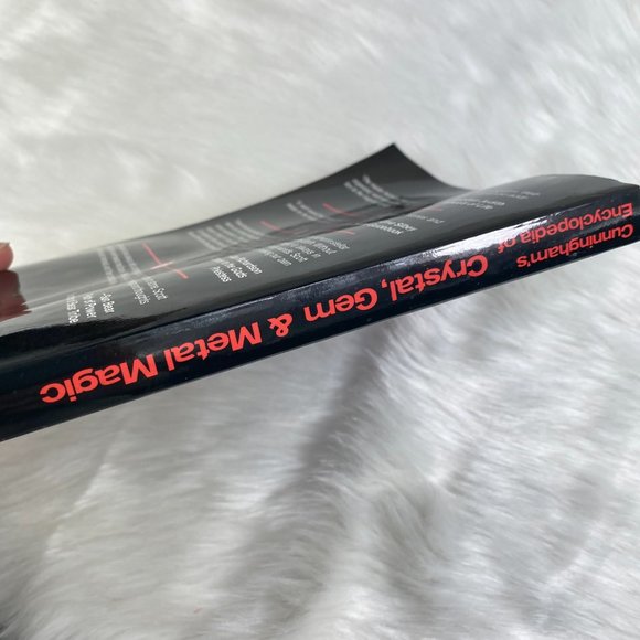 Cunningham's Encyclopedia of Crystal, Gem & Metal Magic by Scott Cunningham - Picture 2 of 5